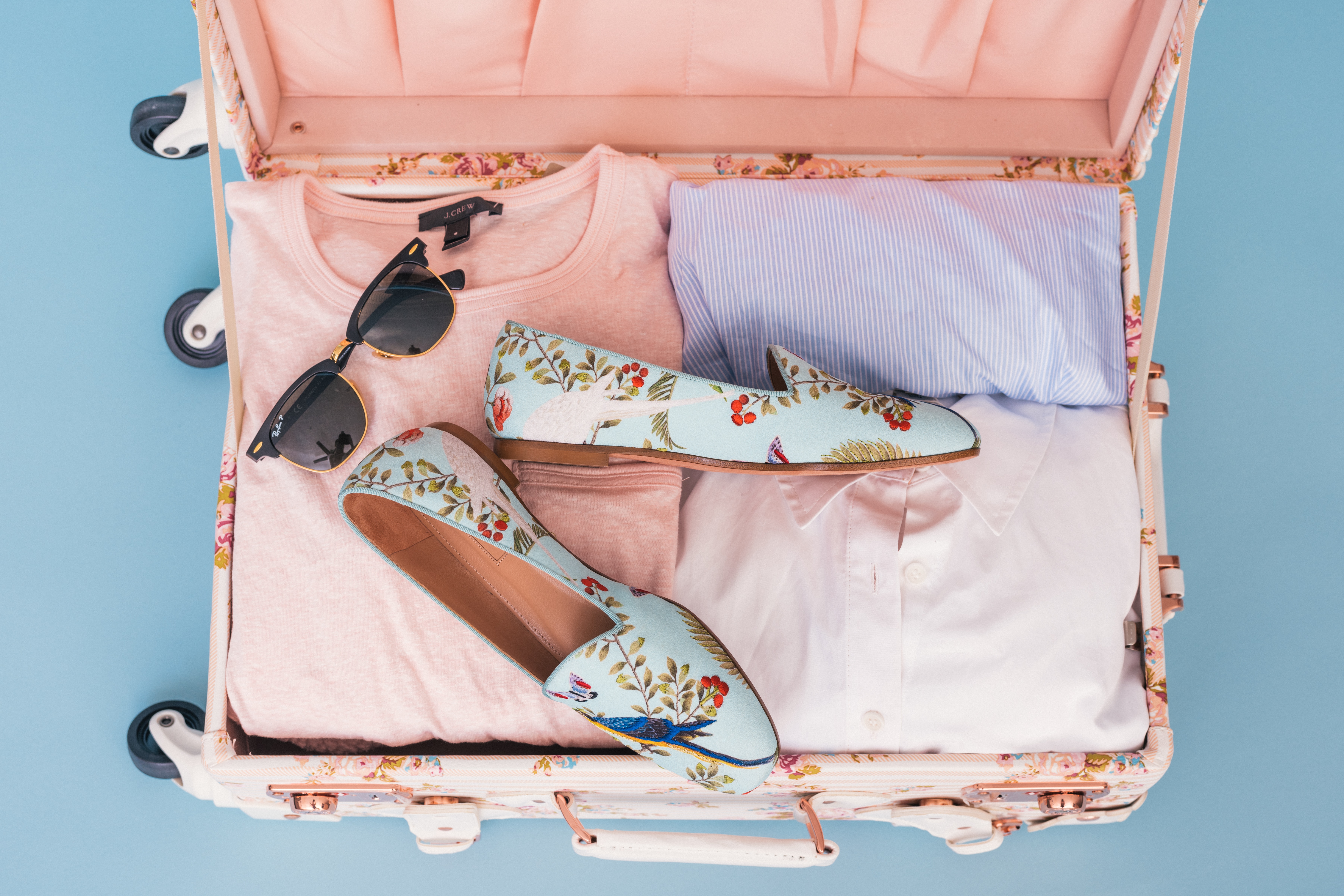 Smart Packing Tips for Holiday Travel: Stress-Free and Organized 